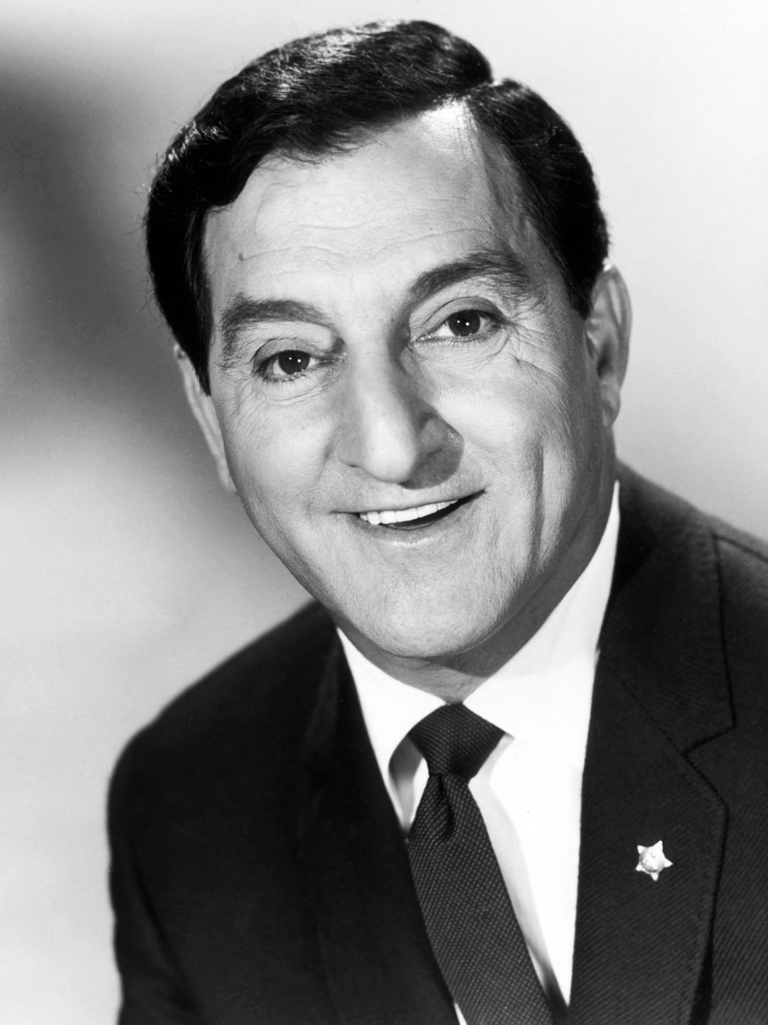 How tall is Danny Thomas?
